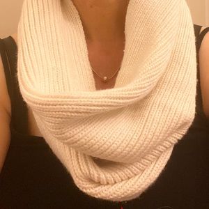 UGG Cream Cowl/Circular SCARF